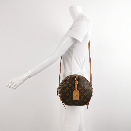 Louis Vuitton Boîte Chapeau Souple Leather MM Crossbody Bag