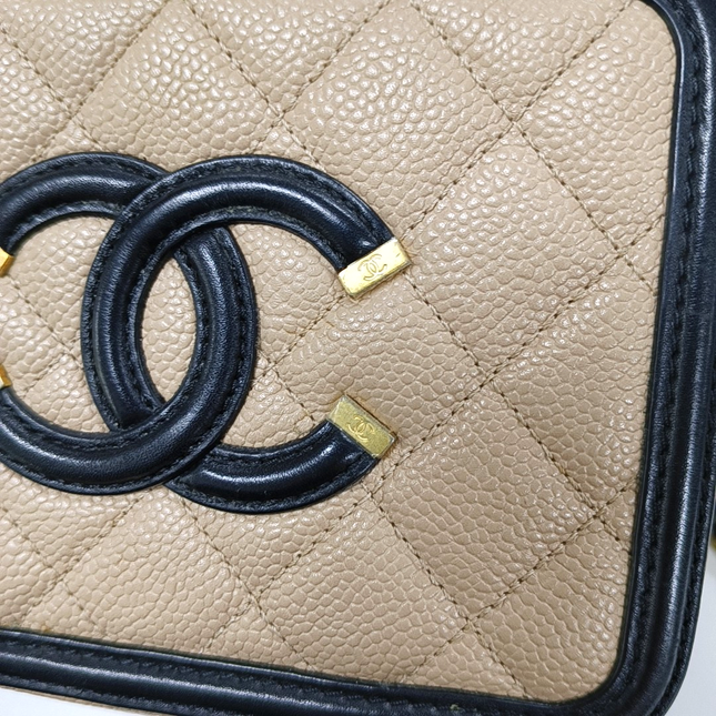 Chanel Filigree Mini Vanity Case Caviar Leather Beige with Black Trim, 2018-2019