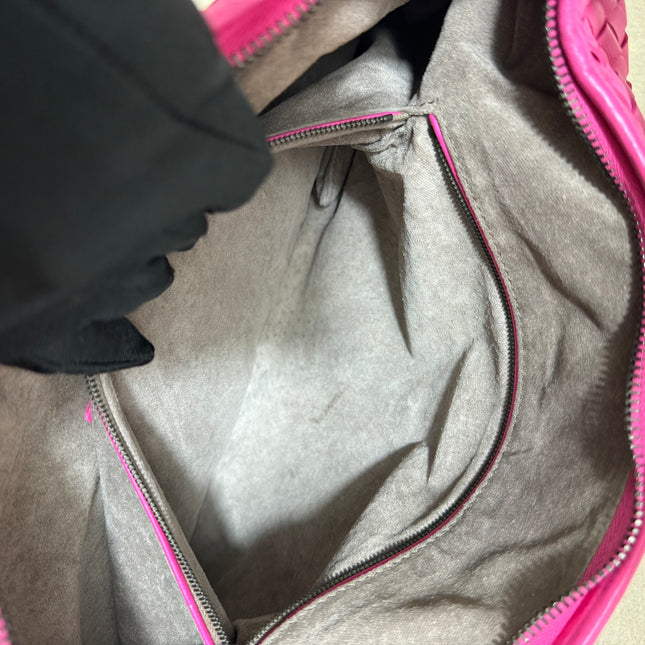 Sold Bottega Veneta Veneta Hobo Medium Fuchsia Pink Intrecciato Leather Bag 47cm