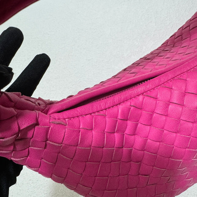 Bottega Veneta Veneta Hobo Medium Fuchsia Intrecciato Leather Bag 40cm