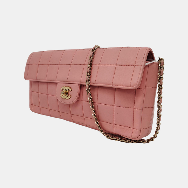 Chanel East West Chocolate Bar Light Pink Leather Gold Hardware Vintage