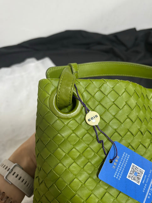 Bottega Veneta Garda Avocado Green Intrecciato Nappa Leather Large 33cm