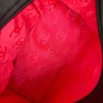 Sac Reporter Grande Taille Chanel Cambon Multipoches en Cuir de Veau Noir Logo Blanc