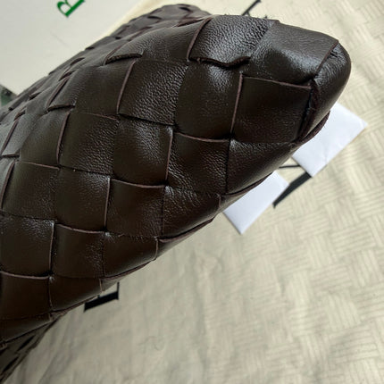 Bottega Veneta Hop Large Leather Fondant Chocolate Brown Hobo Bag
