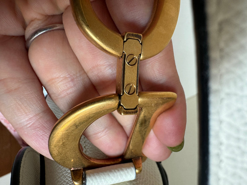 Dior Saddle Medium 2019 White Grained Leather Handbag