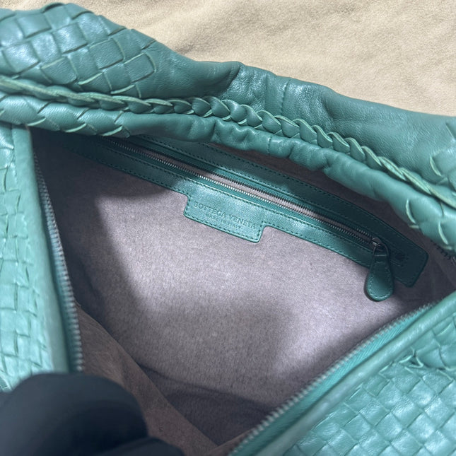Bottega Veneta Veneta Hobo Medium Dark Green 45cm Lambskin Leather