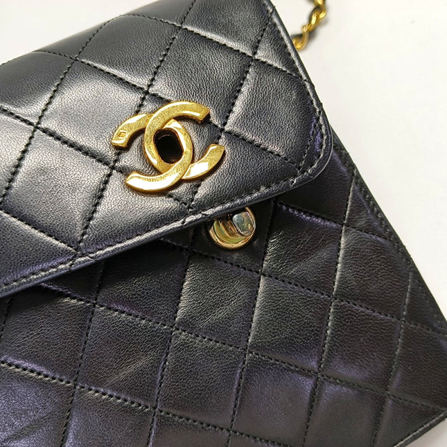 Chanel Vintage Double CC Turnlock Small Black Lambskin Leather 2Way Shoulder Bag