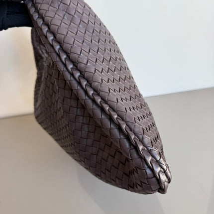 Bottega Veneta Veneta Intrecciato Hobo Bag Large Dark Chocolate Brown Lambskin leather 47cm