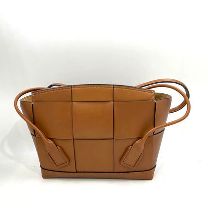 Bottega Veneta Arco Tote Bag Medium Tan Brown Leather 33