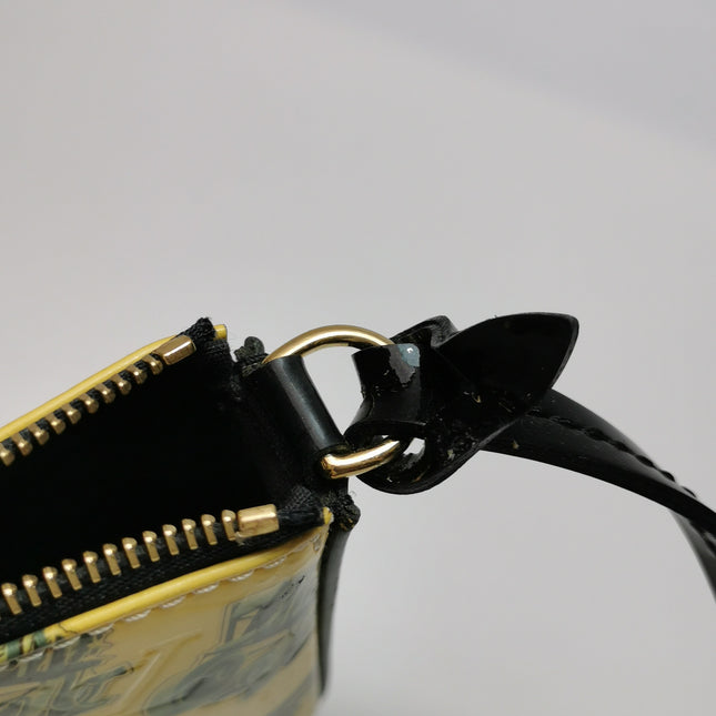 Louis Vuitton Vernis Sticker Pochette Accessoire Beige Patent Leather