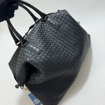 Sold Bottega Veneta Maxi Convertible Tote Bag Hobo Black Leather Two-way Carry 50cm