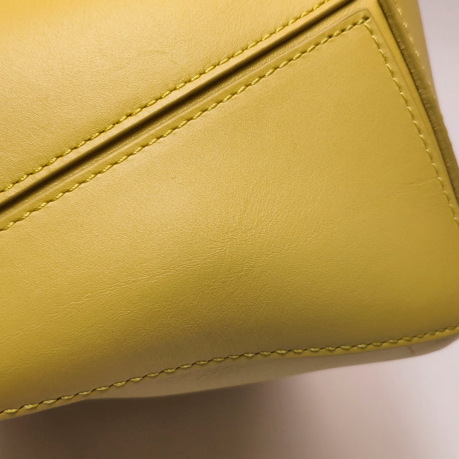 Loewe x Howl's Moving Castle Studio Ghibli Puzzle Small Yellow Dog