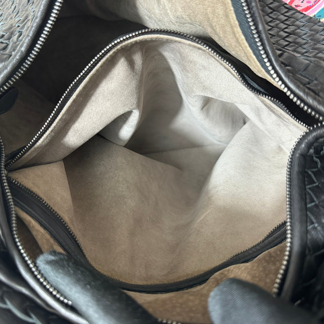 Sold Bottega Veneta Veneta Hobo Large Black 50-53cm Lambskin Leather