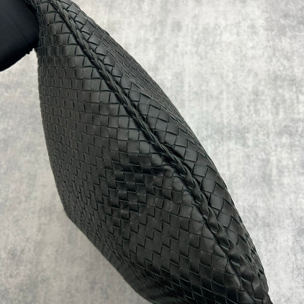 Bottega Veneta Veneta Hobo Maxi Black Leather 52cm