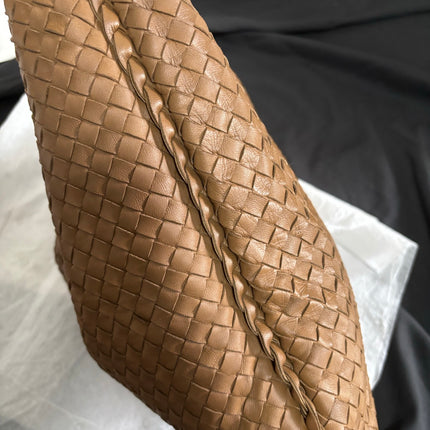 Bottega Veneta Hobo Maxi Milk Chocolate Brown leather 50cm