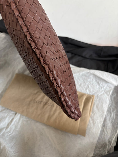 Bottega Veneta Veneta Hobo Intrecciato Chocolate Brown Medium Lambskin Leather 45cm