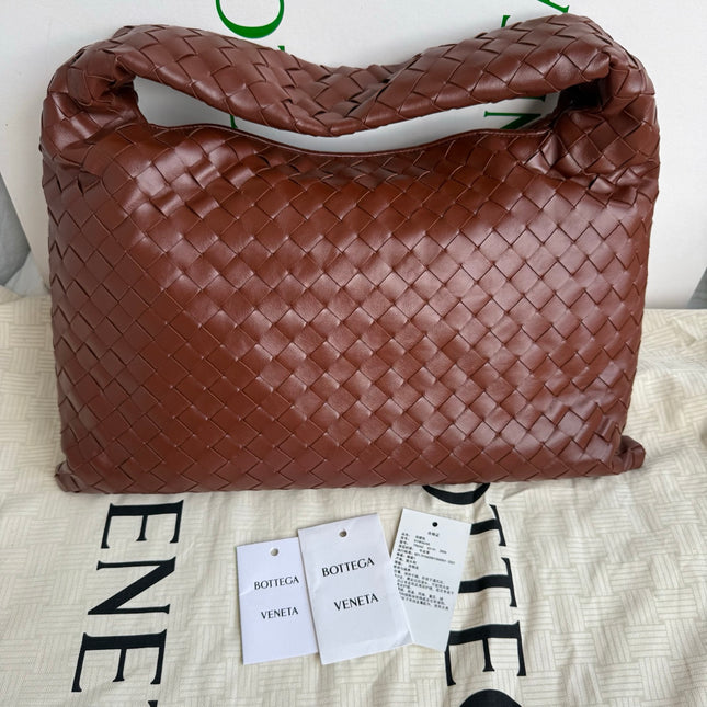 Bottega Veneta Hop Hobo Medium Leather Brick Red 46cm