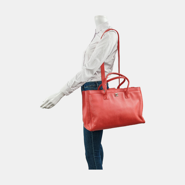 Chanel Cerf Executive Large Coral Pink Leather Handbag 40cm