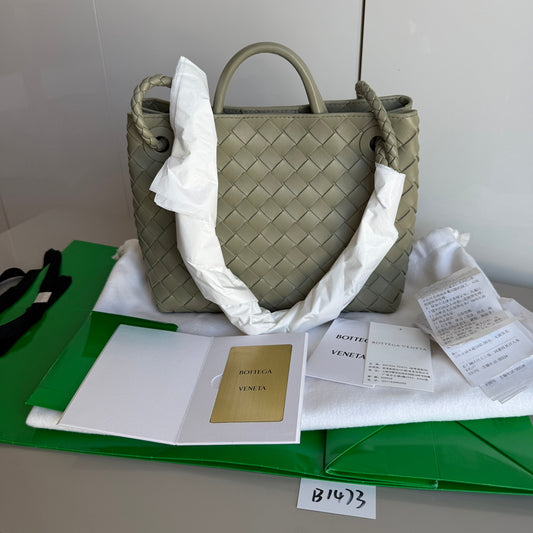 Bottega Veneta Small Andiamo Travertine Handbag-Luxbags