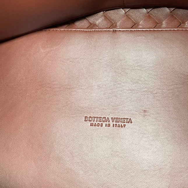 Bottega Veneta Andiamo Large Milk Chocolate Brown Handbag