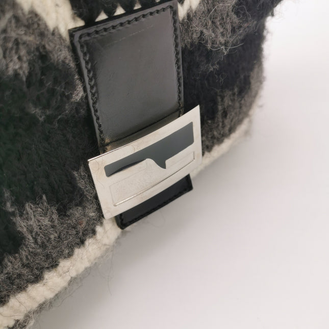 Fendi Baguette Bag Grey and White Wool Knit Shoulder Bag
