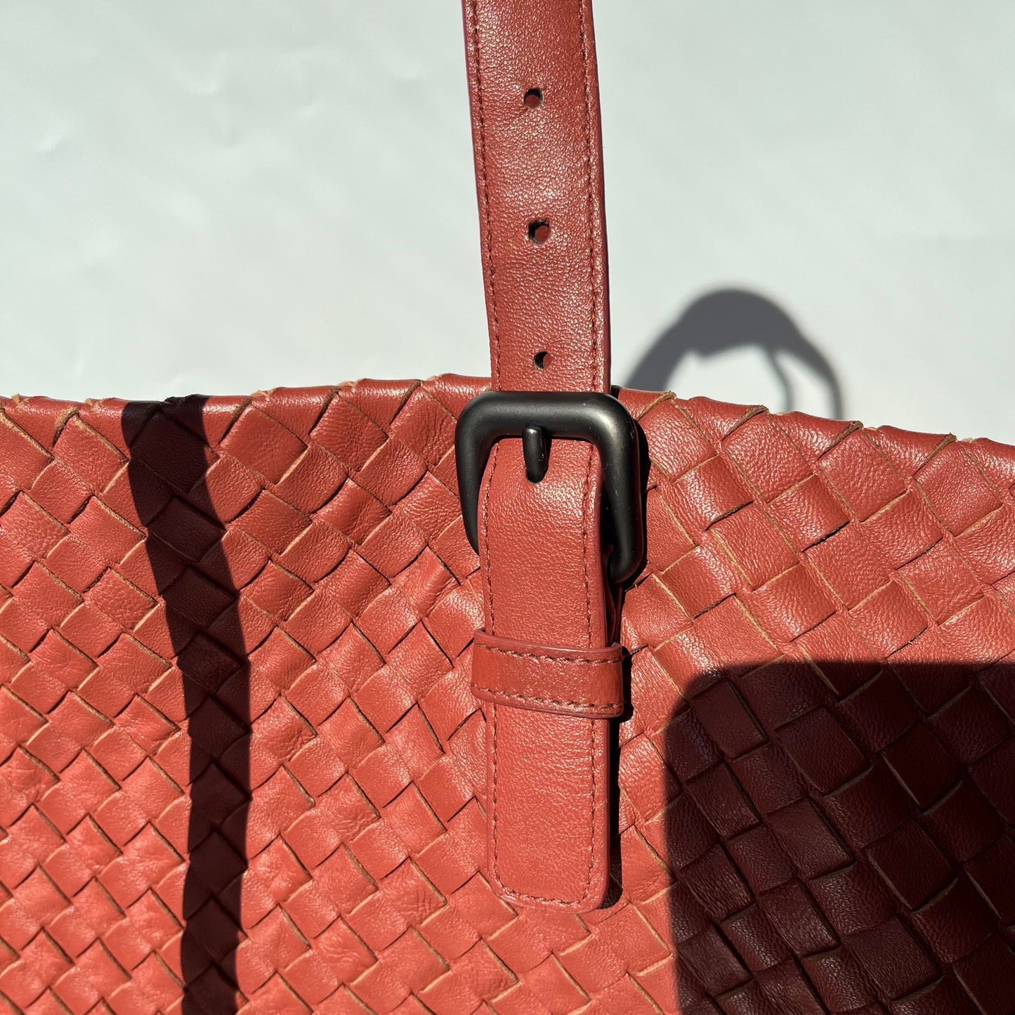 Bottega Veneta Cesta Tote Nappa Intrecciato Leather Brick Red 37cm