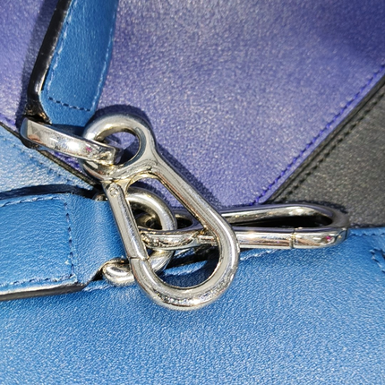 Loewe Puzzle Medium Multicolor Navy Calfskin leather bag