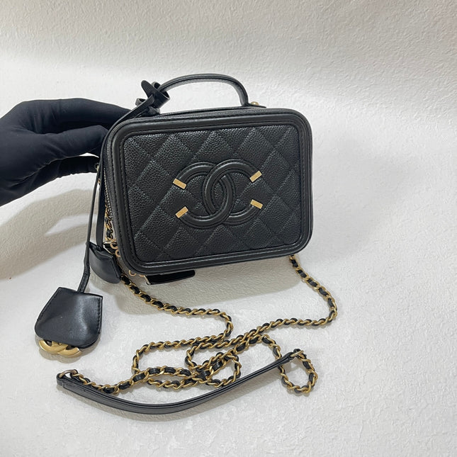 Chanel Filigree Mini Vanity Case 2019 Caviar Leather Black