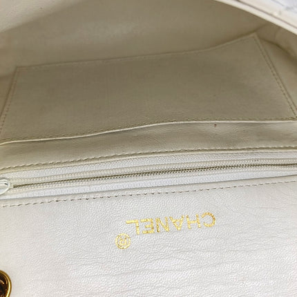 Chanel Diana CC Flap Bag Small Vintage White Lambskin Leather with 24k Gold HW, 1989-1991