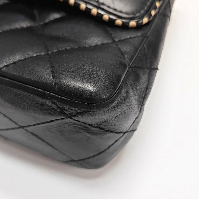 Chanel Classic Flap Medium Happy Stitch Cuir de veau vieilli noir Finitions dorées, 2015-2016