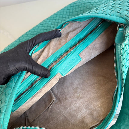 Bottega Veneta Veneta Hobo Maxi Green Intrecciato Leather Bag 51cm