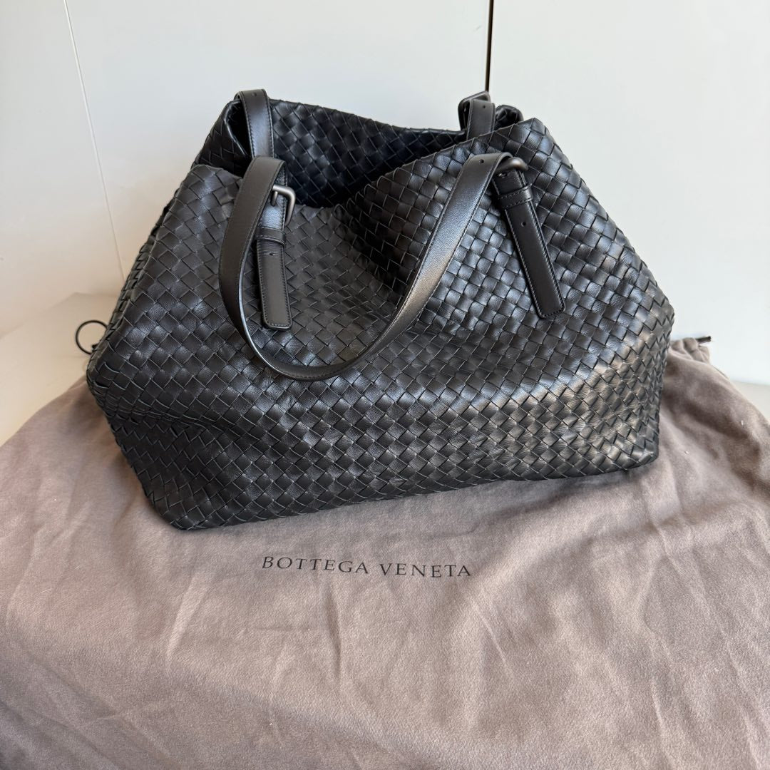 Bottega Veneta Cesta Shopper Tote Nappa Intrecciato Leather Black Large