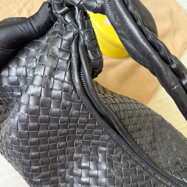 Bottega Veneta Veneta Intrecciato Hobo Bag Medium Black Leather 47cm