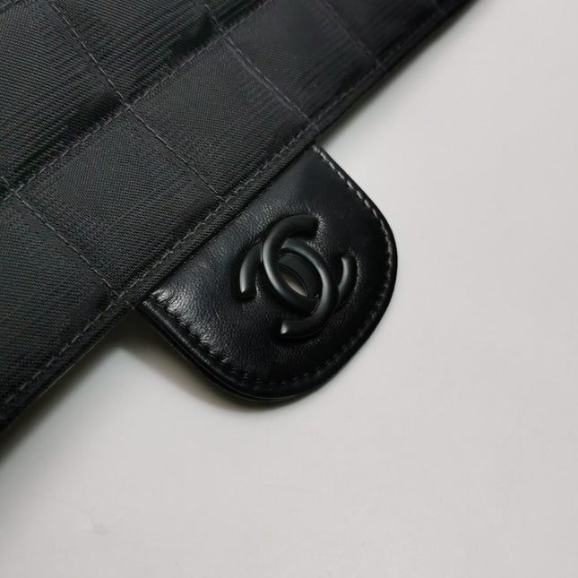 Chanel East West Chocolate Bar Black Leather Silver Hardware, 2000-2002