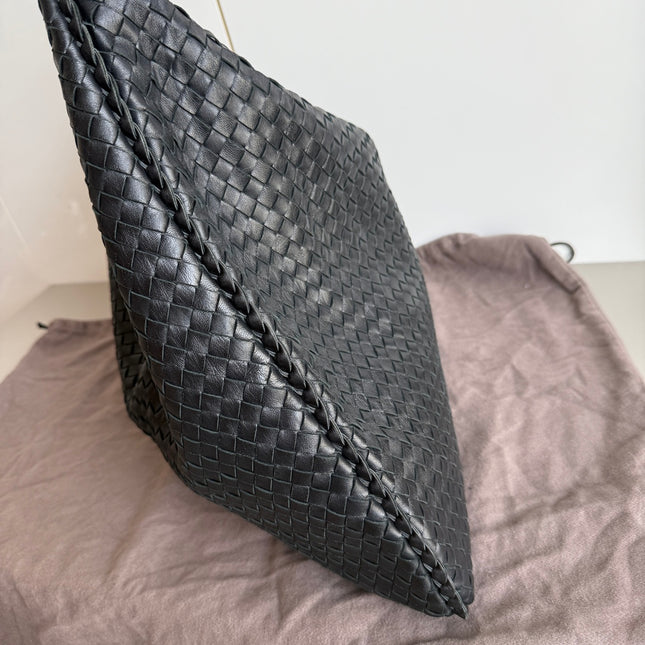 Bottega Veneta Veneta Hobo Maxi Black Leather 52cm