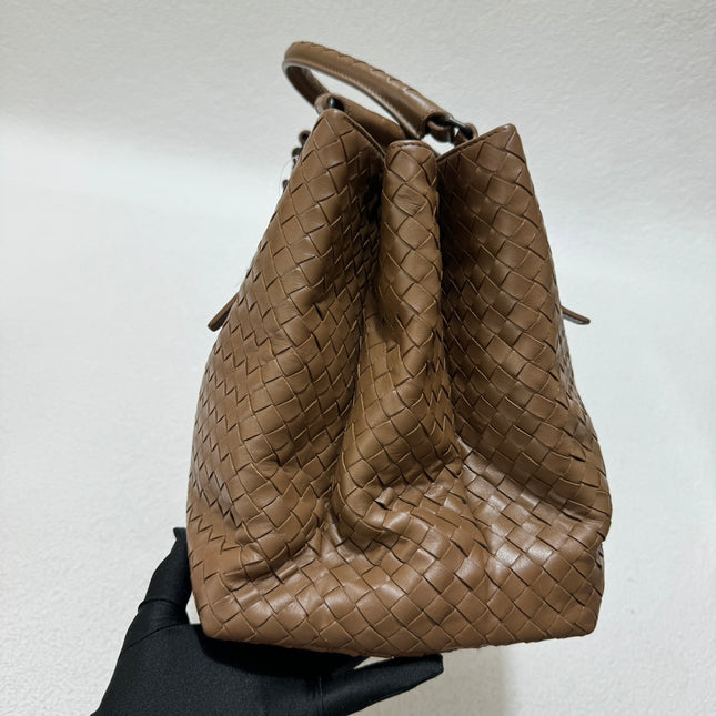 Bottega Veneta Roma Large Intrecciato Nappa Leather Caramel Brown Tan 35cm No Strap