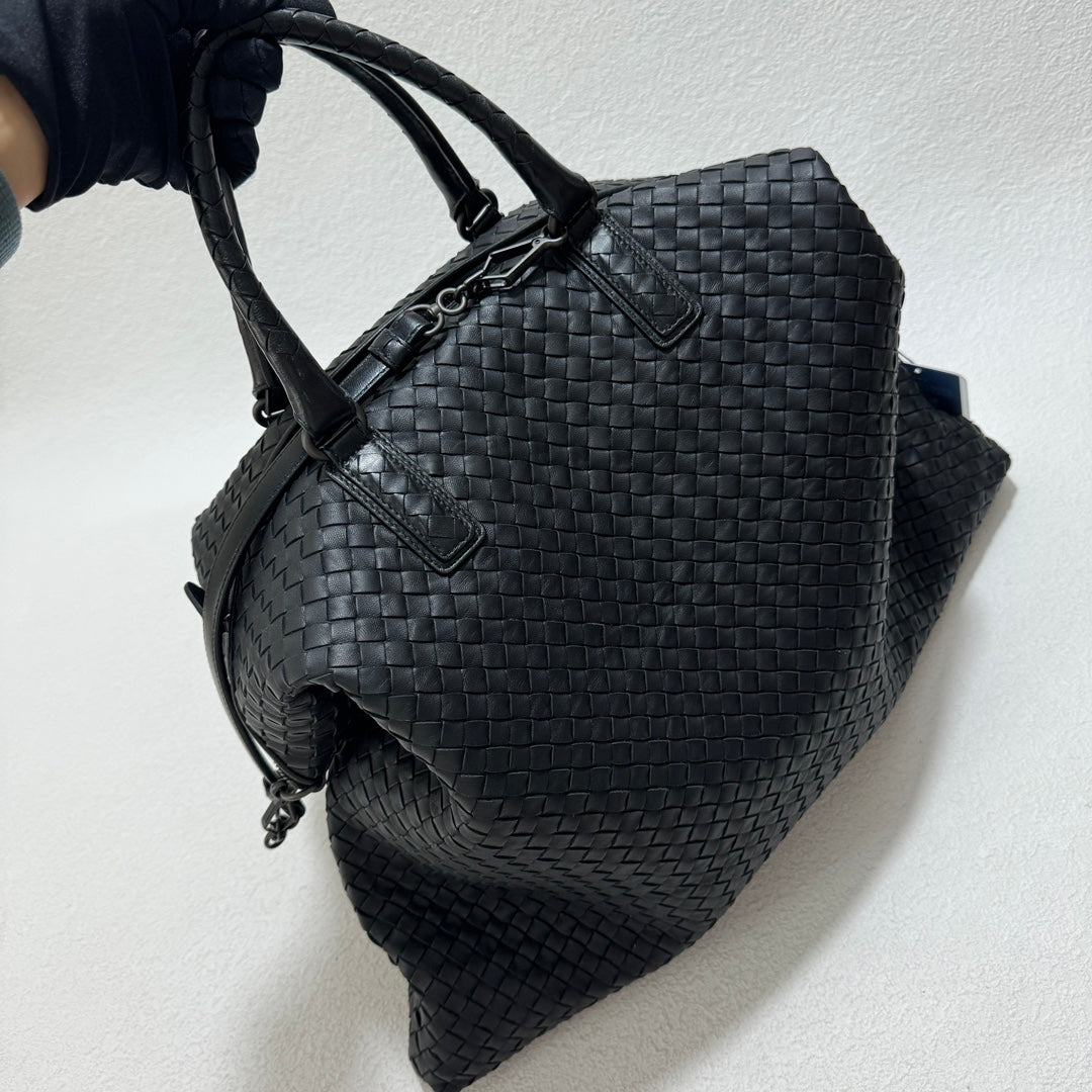 Sold Bottega Veneta Maxi Convertible Tote Bag Hobo Black Leather Two-way Carry 50cm