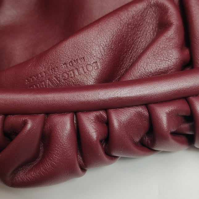 Bottega Veneta Pouch Calfskin Leather Burgundy Large
