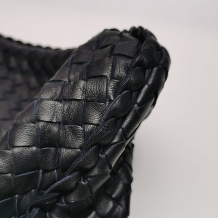 Bottega Veneta Hobo Maxi Midnight Navy Black leather 50cm