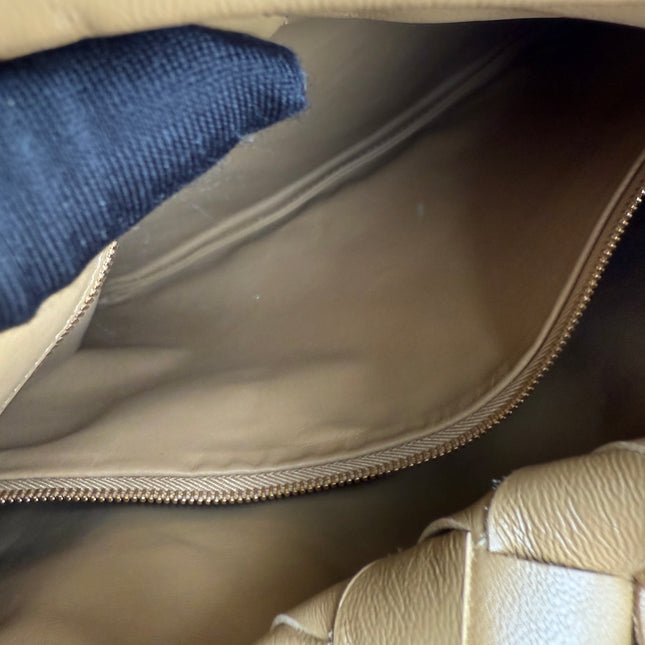 Bottega Veneta Hop Hobo Medium Leather Nutty Brown