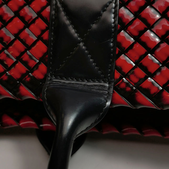 Bottega Veneta Cabat Large Intreccio Burgundy Patent Leather 40cm