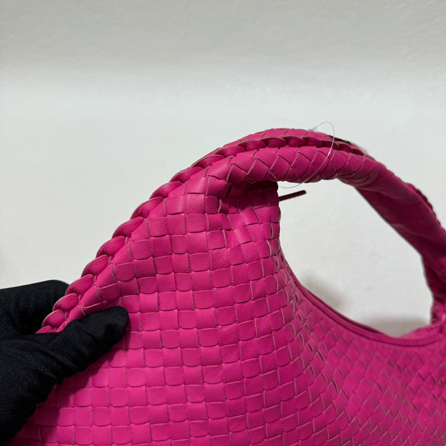 Bottega Veneta Veneta Hobo Medium Fuchsia Intrecciato Leather Bag 40cm