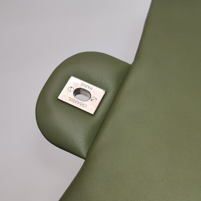 Chanel Classic Flap Maxi Metallic Green Patent Leather Double Flap Sliver Hardware 2012