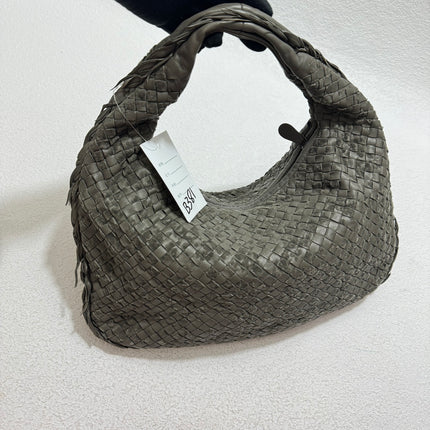 Bottega Veneta Veneta Hobo Medium Leather and Velvet Grey Green 41cm