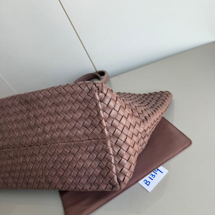 Sold Bottega Veneta Cabat Large Intreccio Leather Tote Bag Pink 42cm