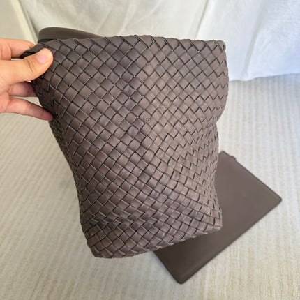 Bottega Veneta Cabat Large Intreccio Leather Tote Bag Grey 40-43cm