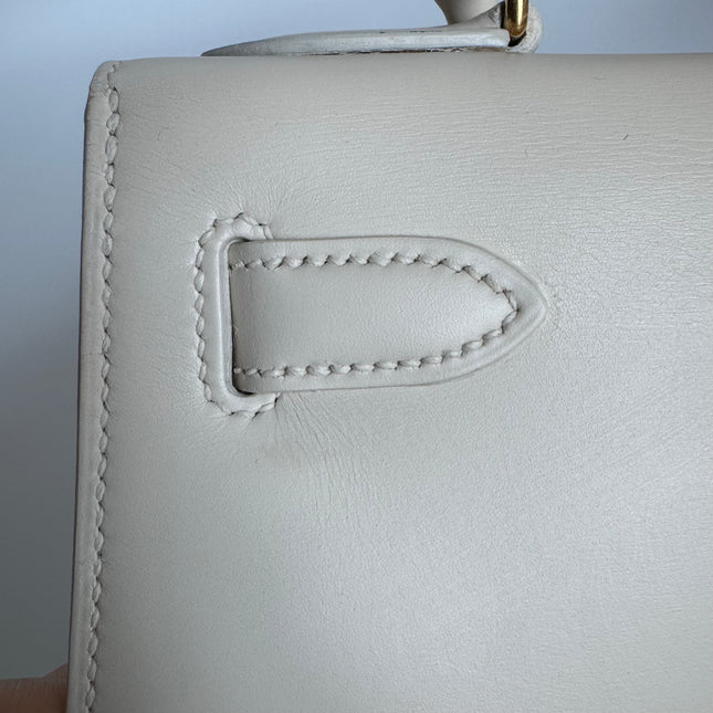 Hermes Kelly 28 Sellier Vintage White Box Leather Gold Hardware 1996