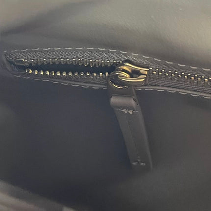 Bottega Veneta Hop Hobo Medium Leather Nutty Brown