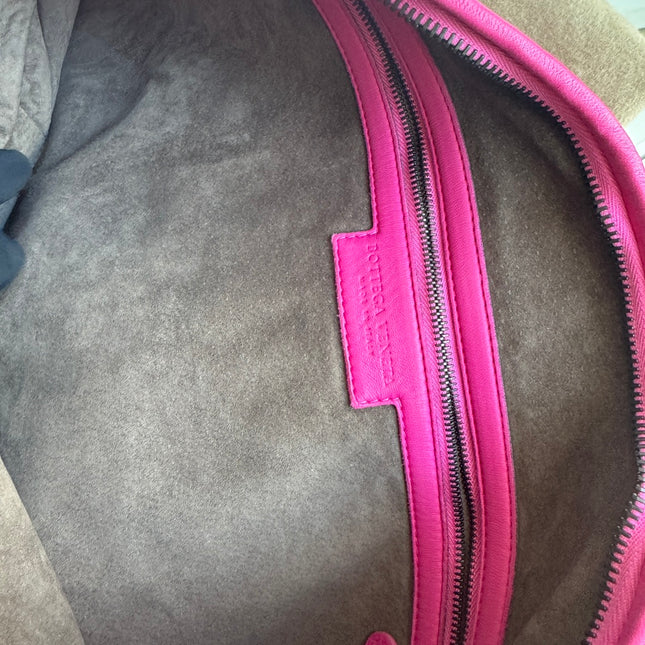Sold Bottega Veneta Veneta Hobo Large Pink Intrecciato Leather Bag 51cm