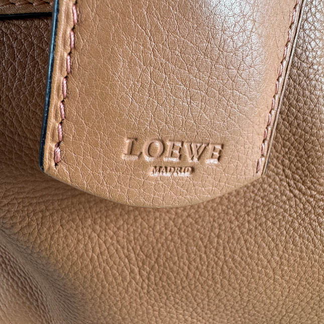 Loewe Amazona Medium 36 Light Coral Leather With Strap Goat Animal Lock
